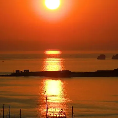 Sunset View 3*
