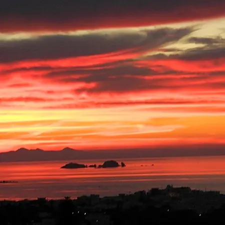 Sunset View Hotell 3*